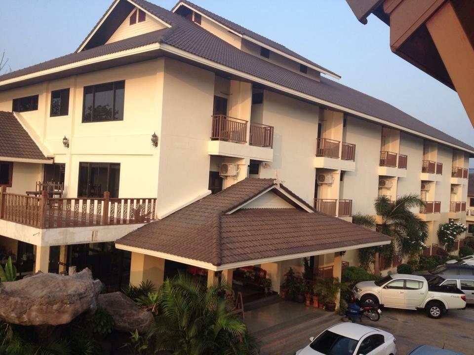 Huaymuang Apartment Ubon Ratchathani Extérieur photo