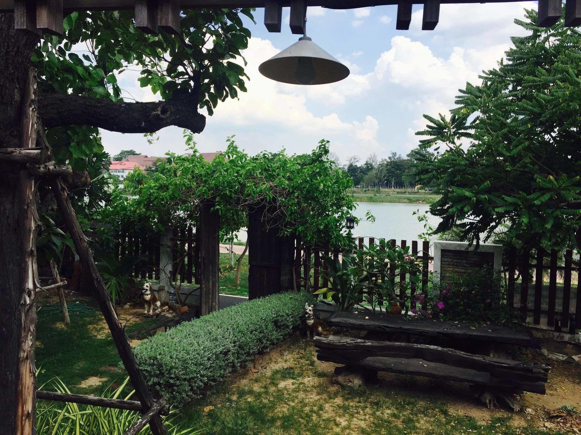 Huaymuang Apartment Ubon Ratchathani Extérieur photo